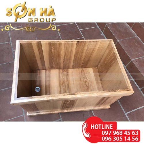 Bồn tắm gỗ hình vuông