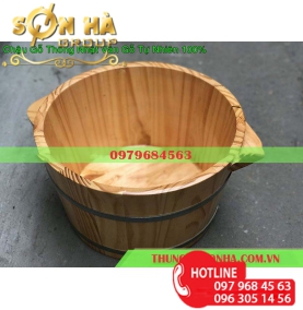 Giá bồn ngâm chân bằng gỗ tại cơ sở Thùng Gỗ Sơn Hà