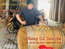 Thùng gỗ đựng rượu