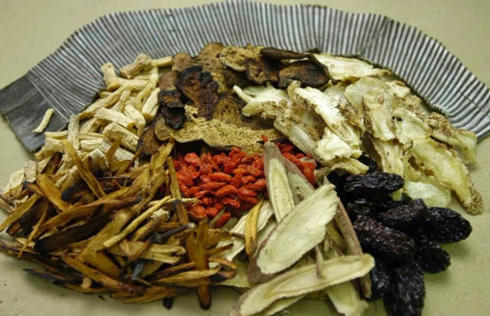 Bài thuốc rượu cho nữ yếu sinh lý