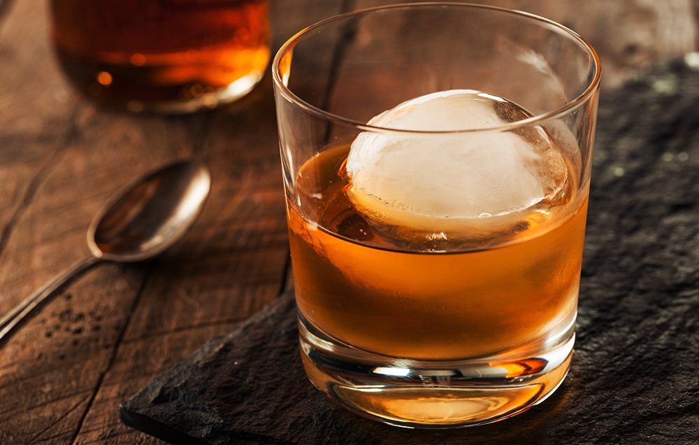 Cách tốt nhất để làm lạnh rượu Whisky