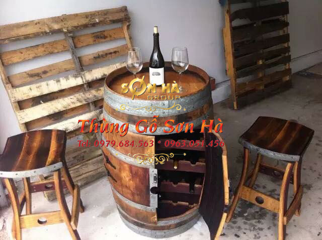Tái sử dụng thùng gỗ làm dùng cụ chứa rượu độc đáo