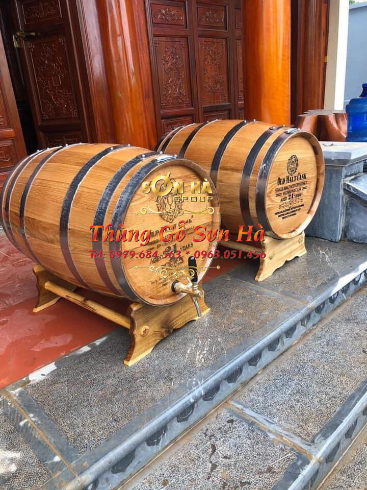 Bán thùng rượu gỗ cũ
